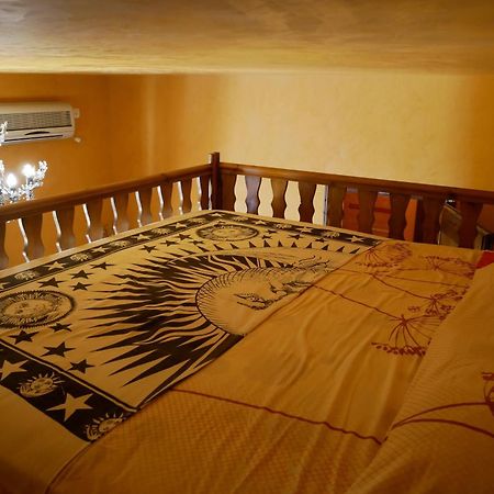 Bed and Breakfast Casa Di Luce Agia Marina  Екстер'єр фото
