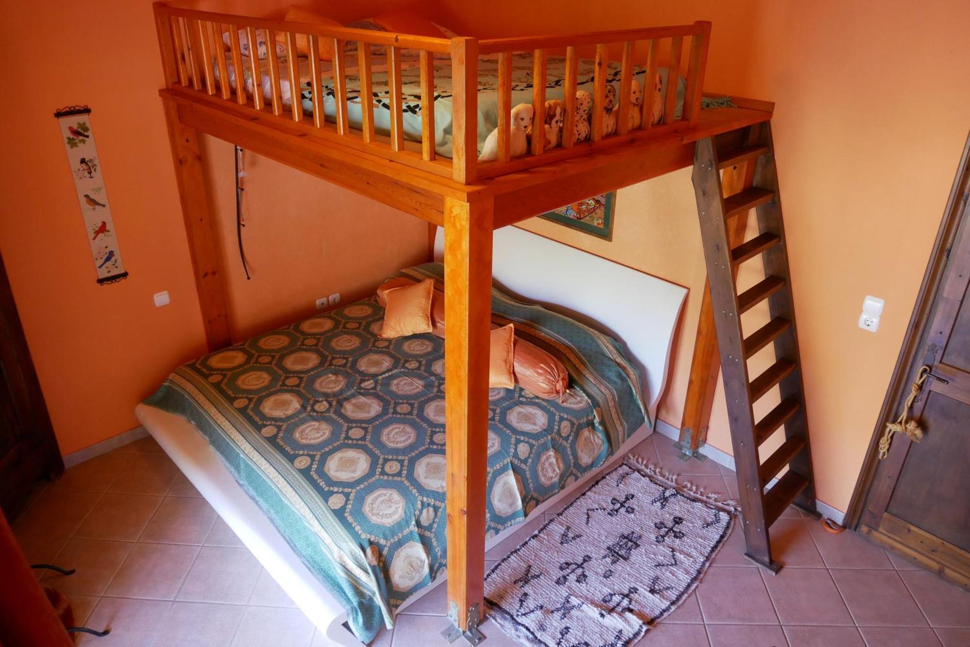 Bed and Breakfast Casa Di Luce Agia Marina  Екстер'єр фото